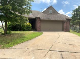 3501 E Aurora St, Broken Arrow, OK 74014