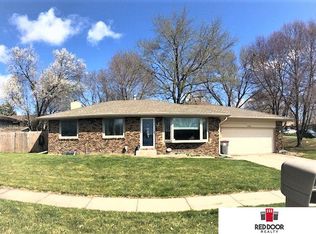 1632 Dodge St, Lincoln, NE 68521