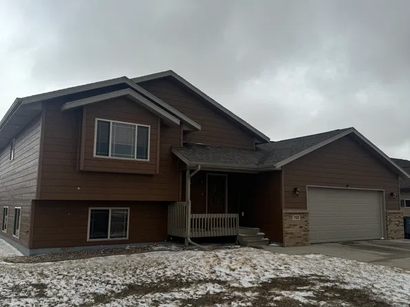 722 Radial Ln, Box Elder, SD 57719