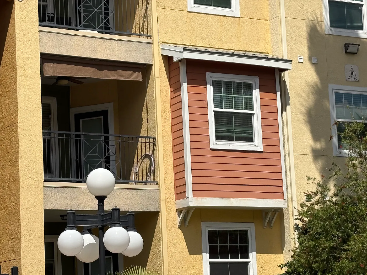 2 bed, 1170 sqft, $2,250 — Photo 2