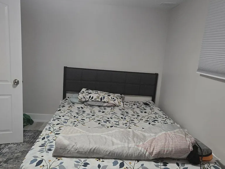 103 Fitzgibbon Ave E — Photo 3