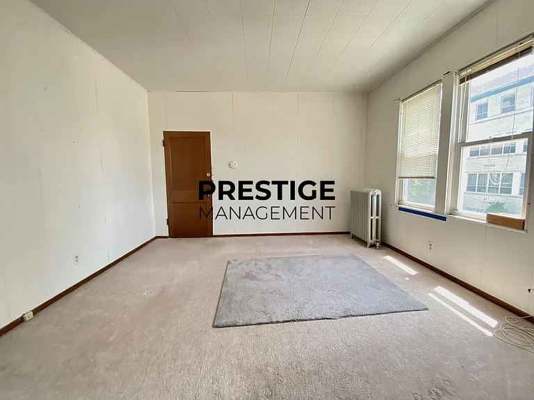 1113 Benedict St — Photo 7