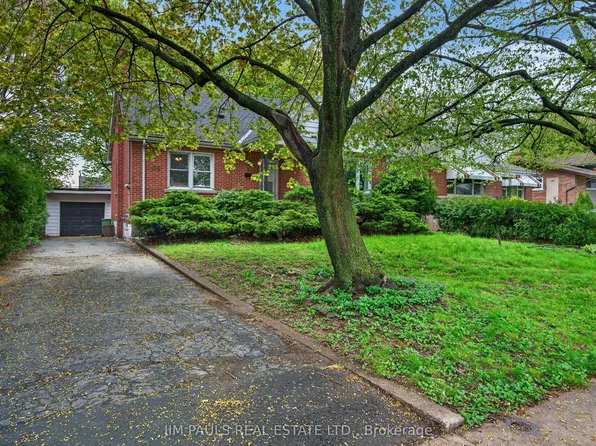 39 W 21st St, Hamilton, ON L9C 4M6