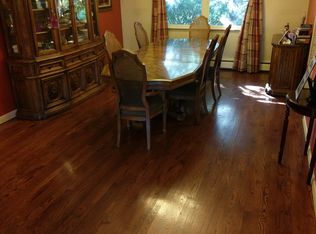 2 Mark Dr, Spring Valley, NY 10977