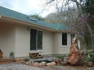 3855 Light Pink Rd, Louisville, TN 37777