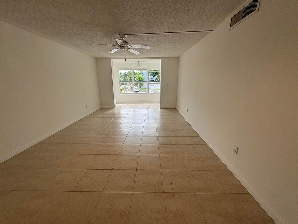 1st image of 2850 Somerset Drive #208l