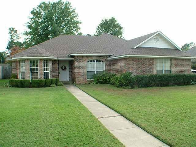1st image of 3303 Williamsburg Ln
