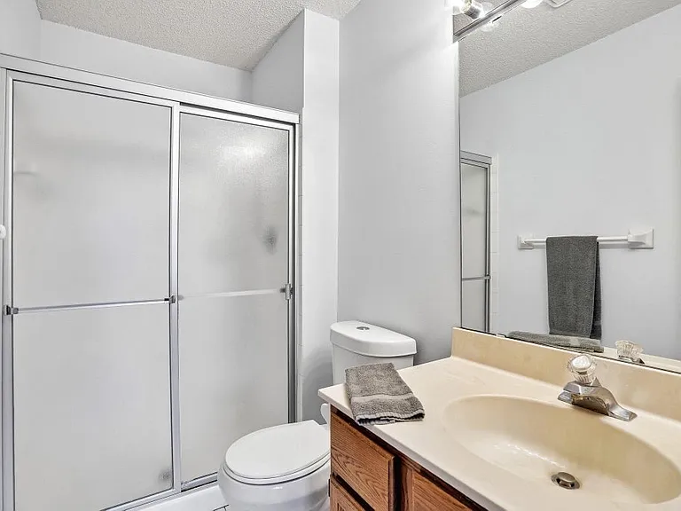 18669 Clear View Ct — Photo 10