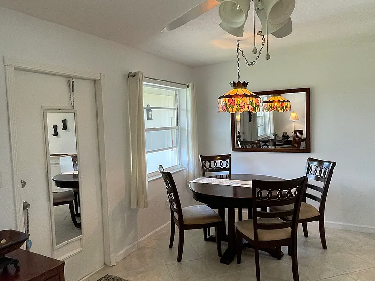 33 Pine Arbor Ln #203 — Photo 3