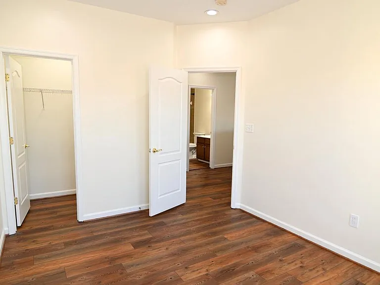 7001 Chaptico Ct — Photo 95