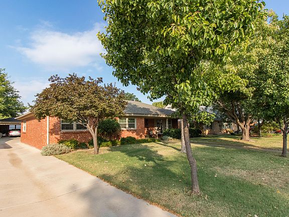 3rd image of 4002 Tucson Dr