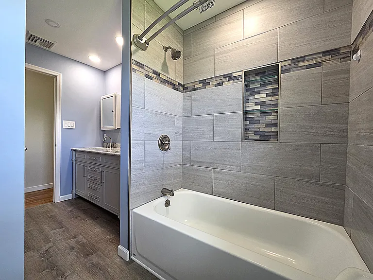 148 S 16th St — Photo 9