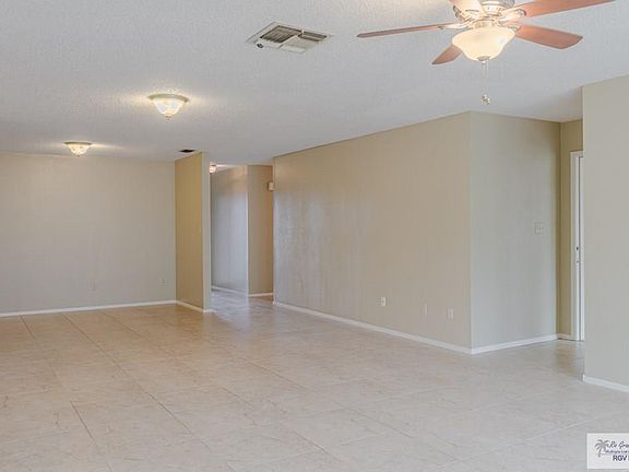 5th image of 1000 Camelot Dr APT 6237
