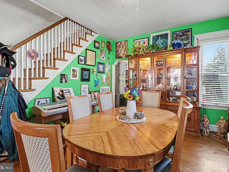 154 W Salaignac St — Photo 7