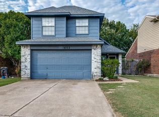 3033 Rustlewind Ln, Grand Prairie, TX 75052