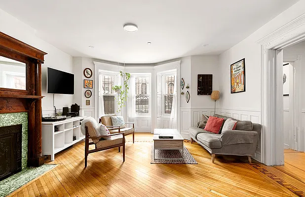 Sold by Compass | media 28