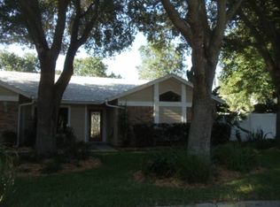 2512 Brimhollow Dr, Valrico, FL 33596