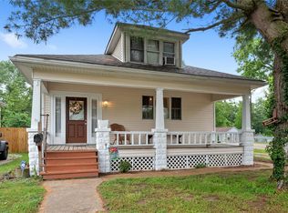 406 S 15th St, Belleville, IL 62220