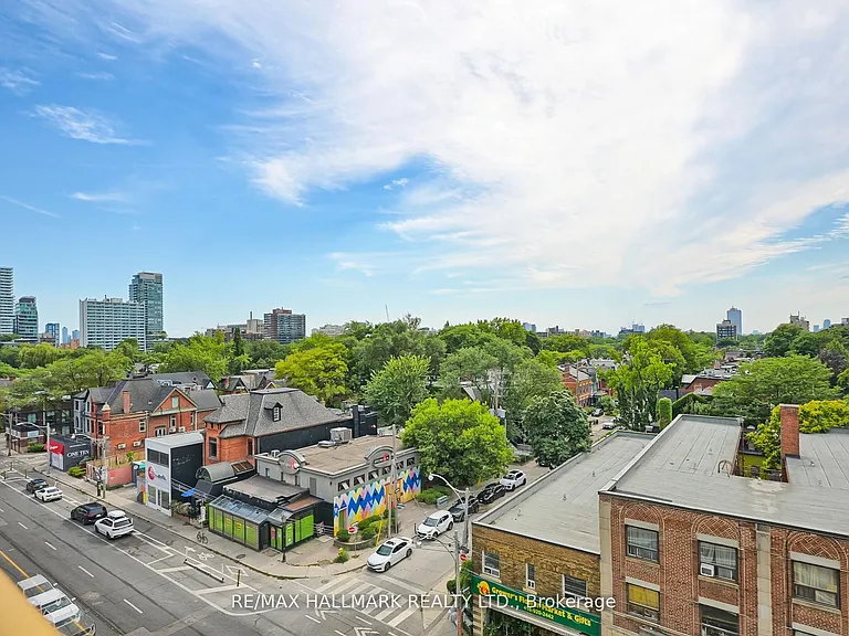 151 Avenue Rd #601 — Photo 32