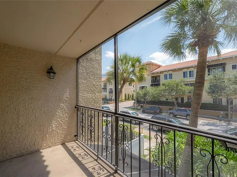 107 S Obrien St #218 — Photo 21