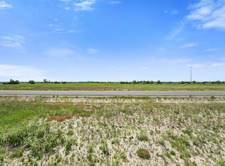 1362 Saddleback Dr, Bellville, TX 77418