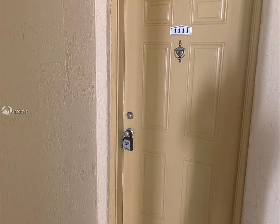 1st image of 1243 SW 46th Ave APT 1111