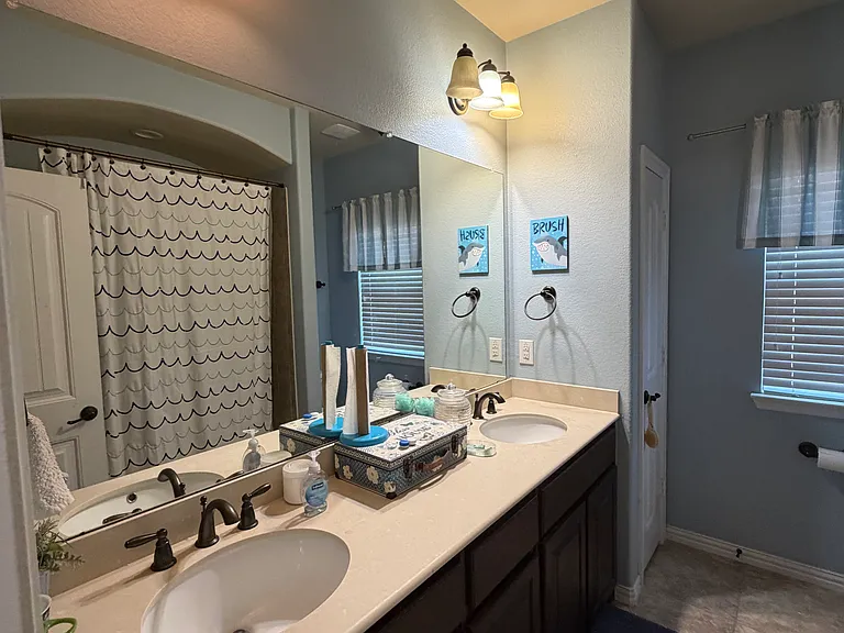 254 Ashlawn Dr — Photo 3