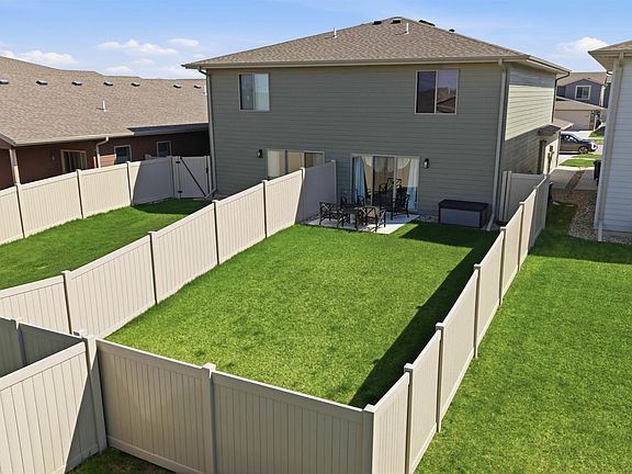 4th image of 9532 W Dolores Dr