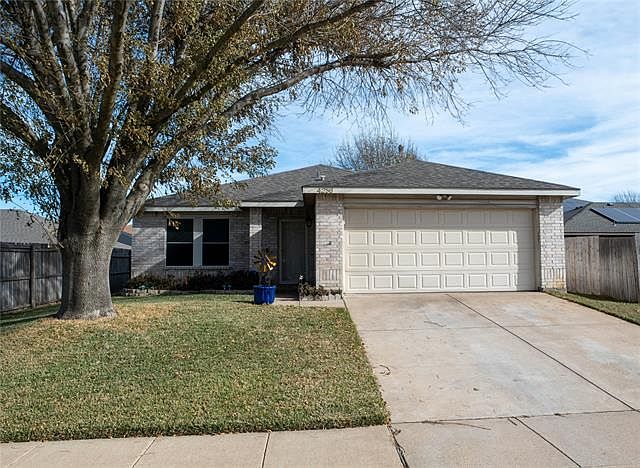 1st image of 4256 Gray Fox Dr