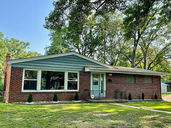 2nd image of 7170 Hazelwood Ln