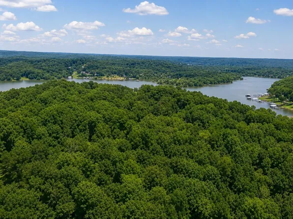 1124 Lick Creek Boat Dock Loop, Parsons, TN 38363