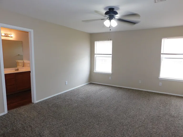 9013 Barkwood — Photo 7