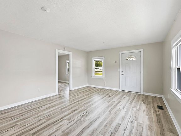 5th image of 317 W Smith St