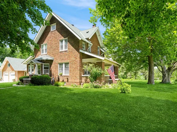 4987 E 28th St N, Newton, IA 50208