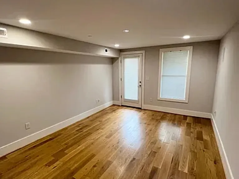 1159 Oates St NE #1A — Photo 10