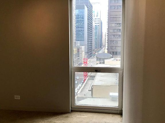 4th image of 200 N Dearborn St Unit 1003