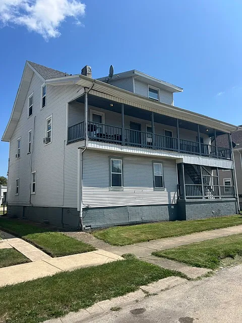 1168 S East Ave #4