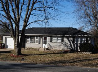 319 W Alice St, Mount Vernon, MO 65712