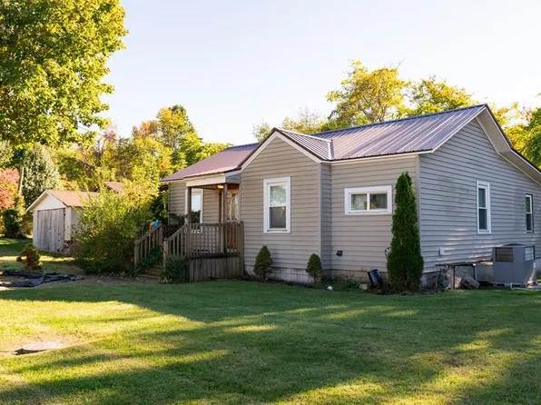 303 Steward Ave W, Monterey, TN 38574