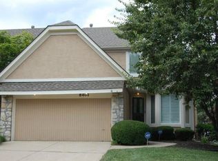 8402 W 119th Ter, Overland Park, KS 66213