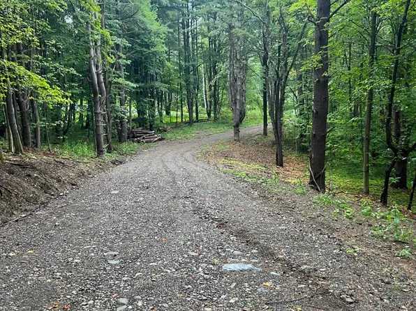 2 Skyler Lane, Voorheesville, NY 12186