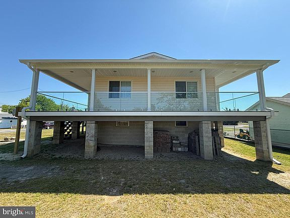 4th image of 19 Cornell Ave