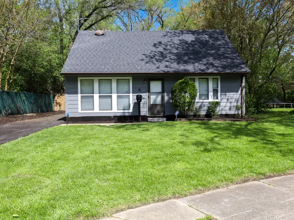 4 Allegheny Ct, Park Forest, IL 60466