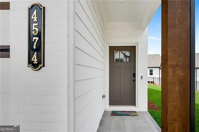 3 bed, 2.5 bath, 1850 sqft, $2,150 — Photo 4
