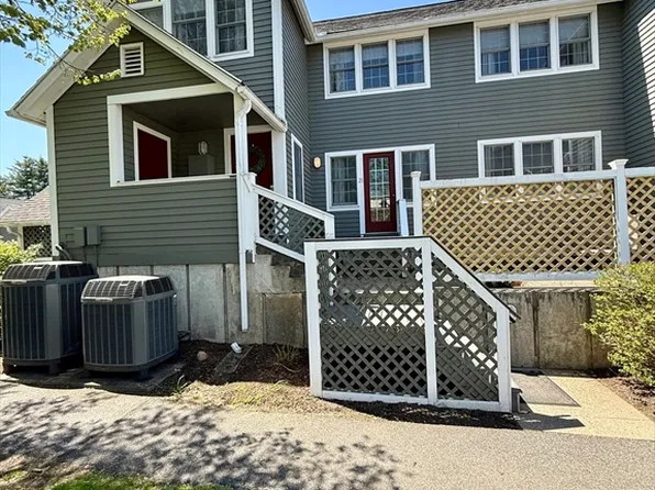 21 Amity Pl Unit 21, Amherst, MA 01002