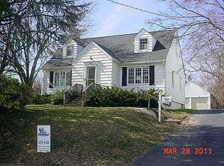 123 Broad St, Freehold, NJ 07728