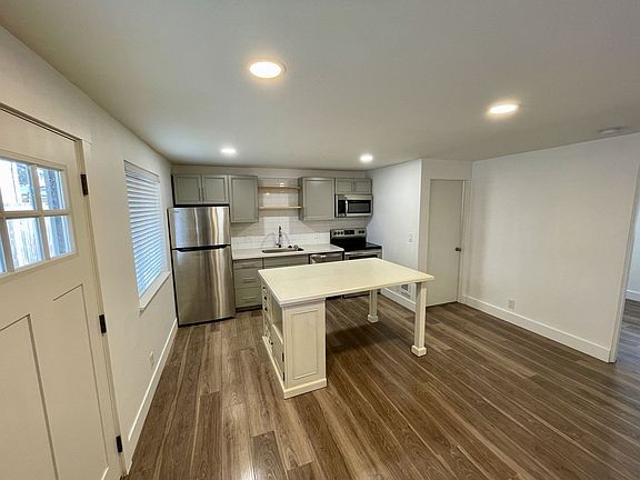 4th image of 1502-1504 120th St S #B