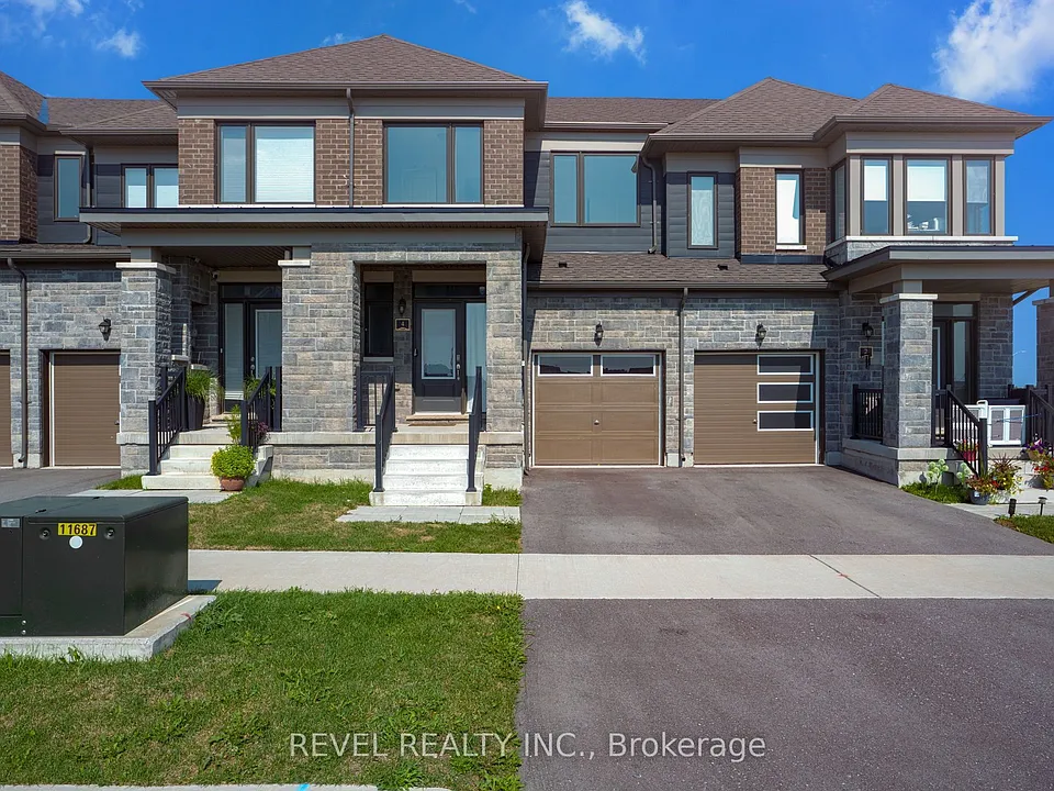 4 Rochester Dr