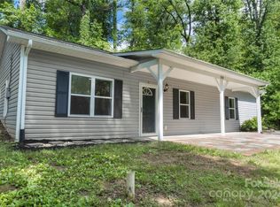 3181 Bentley Dr, Morganton, NC 28655