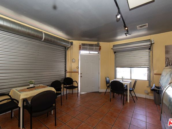 los-angeles-california-2098295573 picture